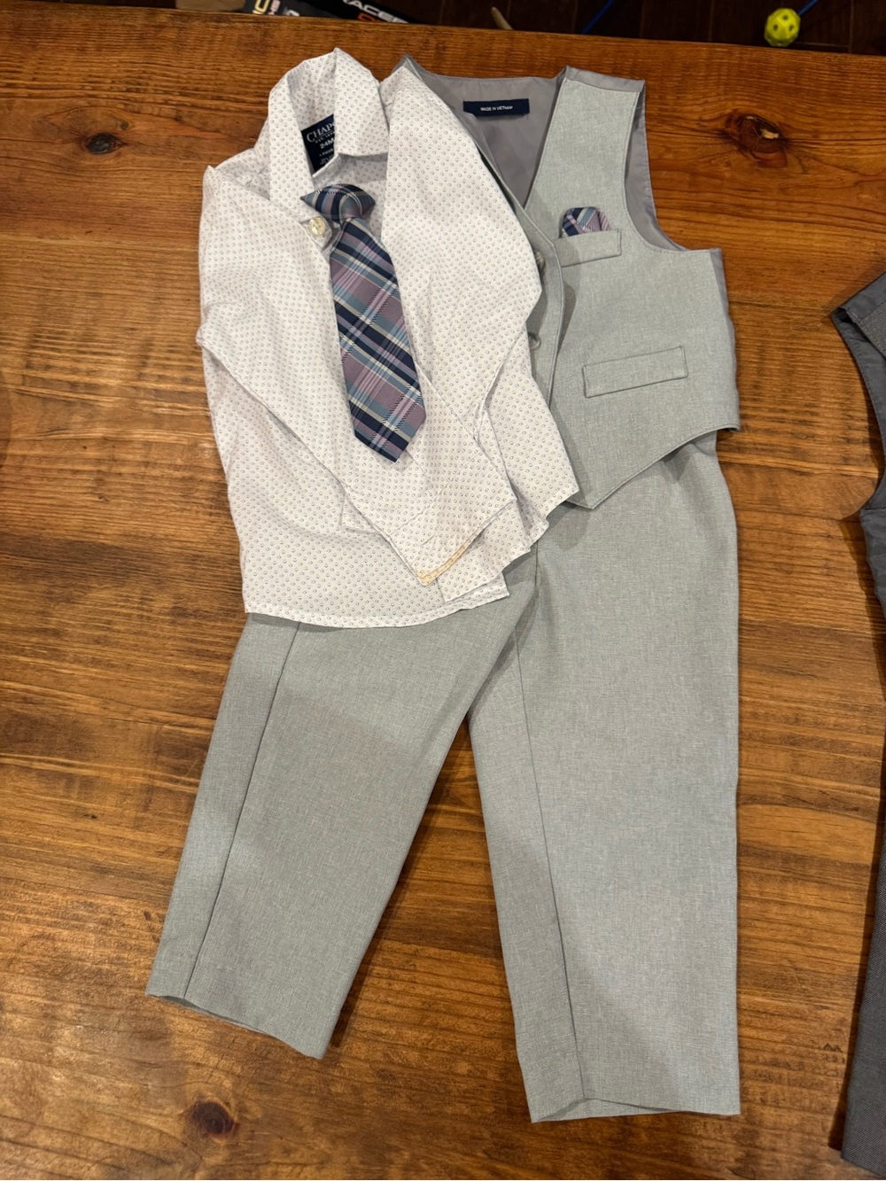 Chaps White Dress Shirt with Blue Plaid Tie Set